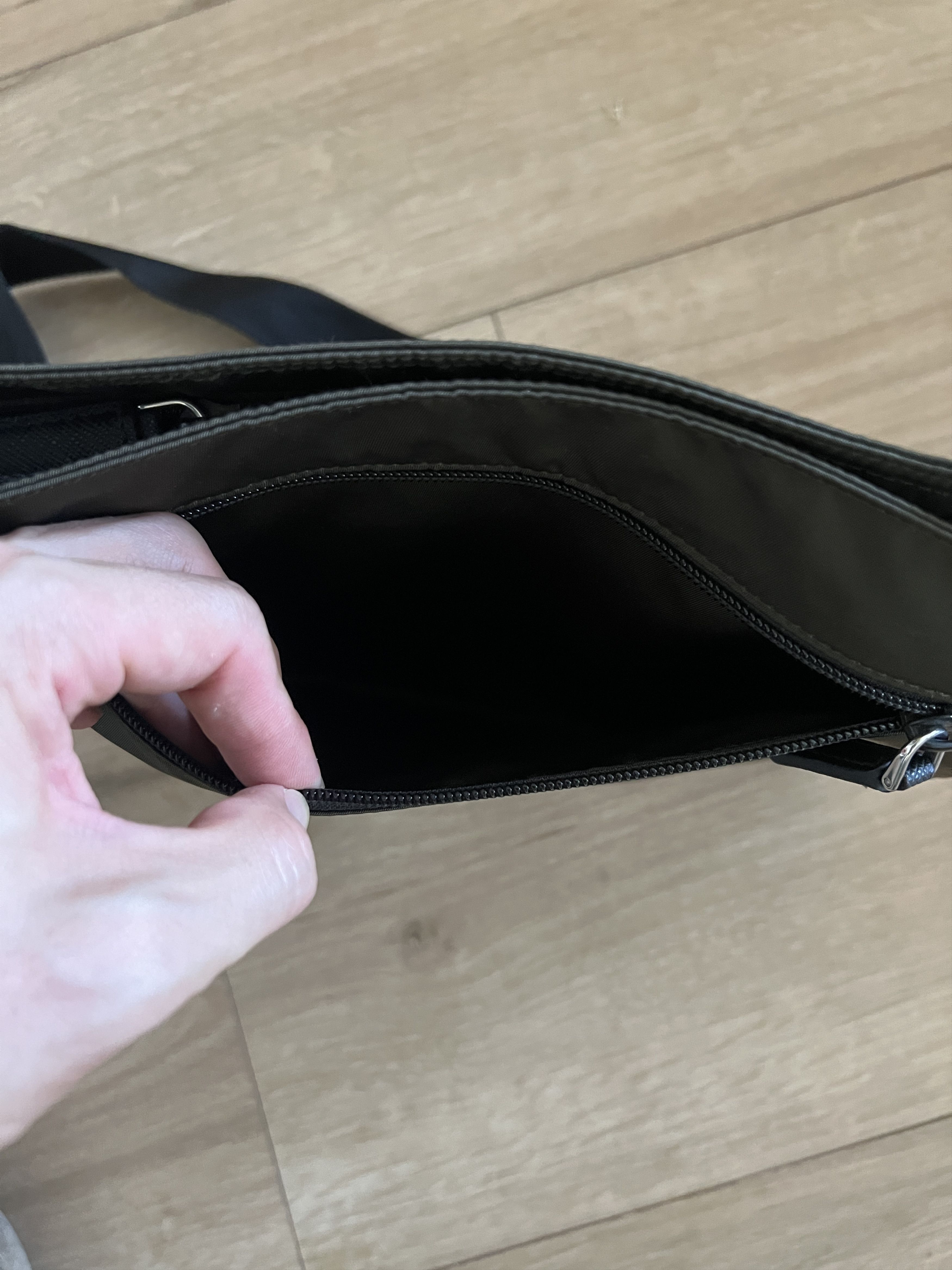 Prada PRADA Tessuto Nylon Flat Messenger Bag Dark Green Size ONE SIZE - 4 Thumbnail