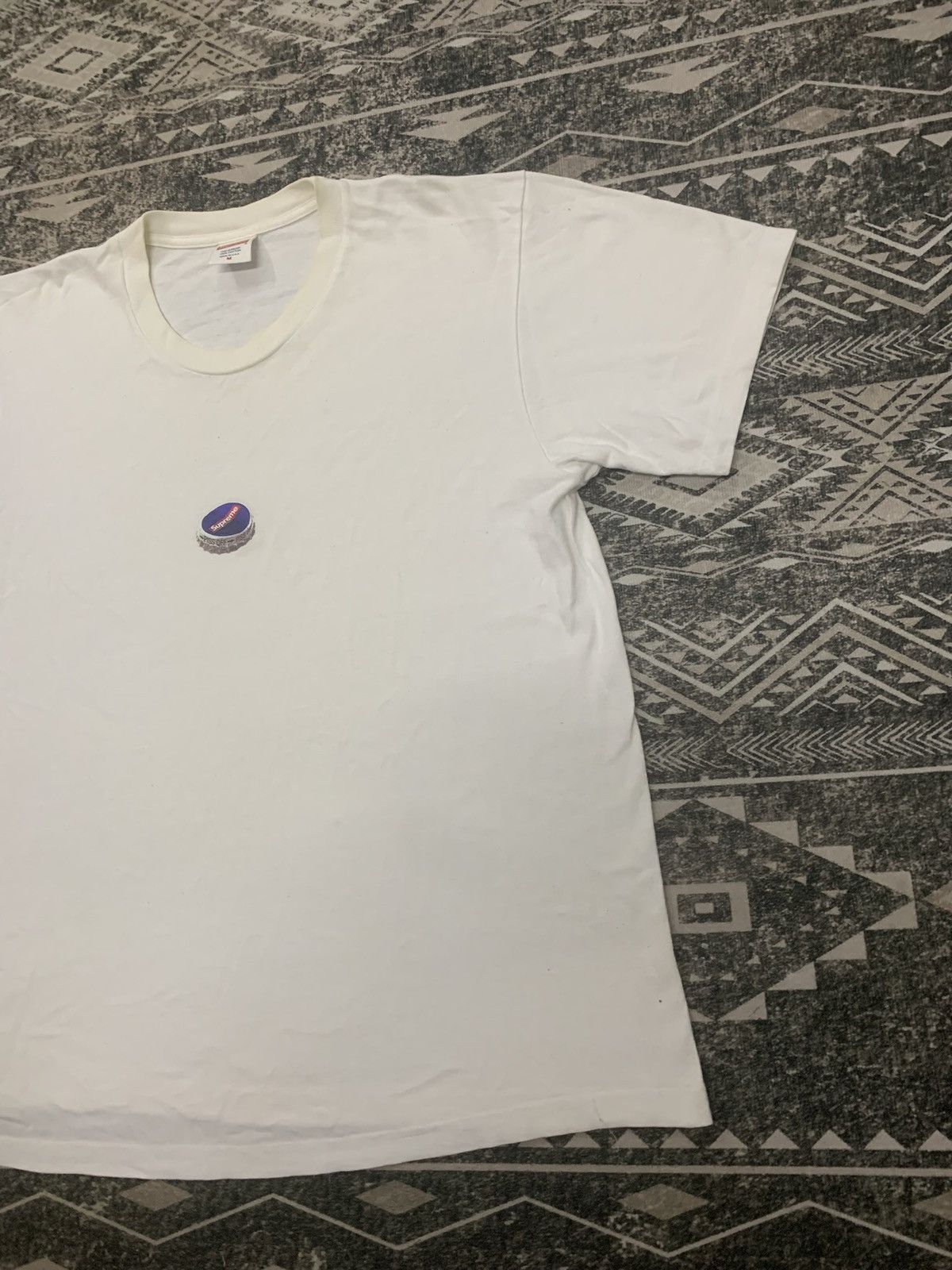 Supreme SUPREME BOTTLE CAP "PISS OFF" TEE Size US M / EU 48-50 / 2 - 5 Thumbnail