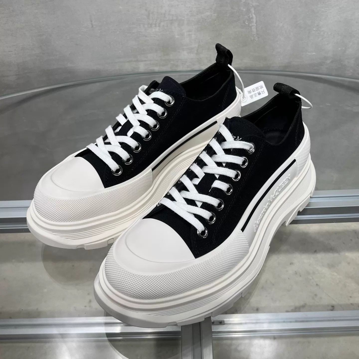 Alexander McQueen Alexander McQueen Black White Combat Boots 41 Size US 8 / EU 41 - 2 Thumbnail