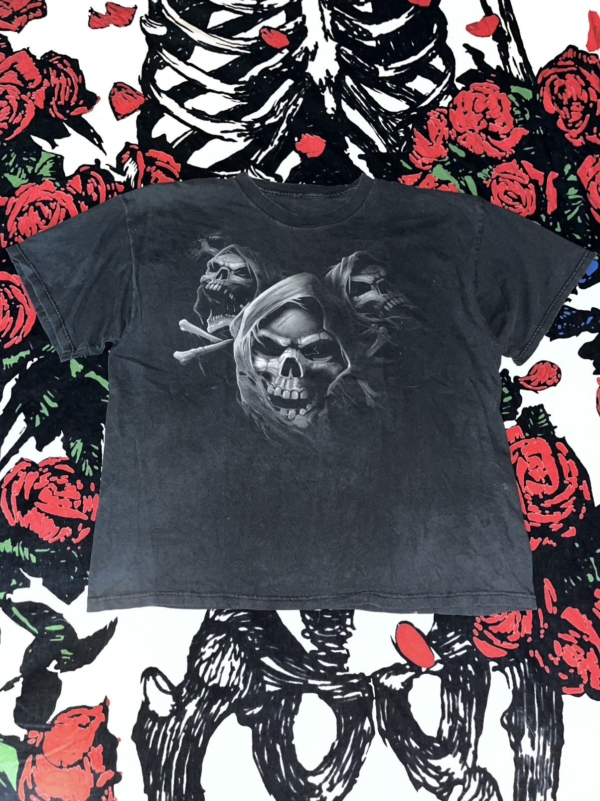 If Six Was Nine Crazy Y2K Faded Thrashed ERD Grunge Skater Skull Pile Tee Size US XL / EU 56 / 4 - 1 Thumbnail