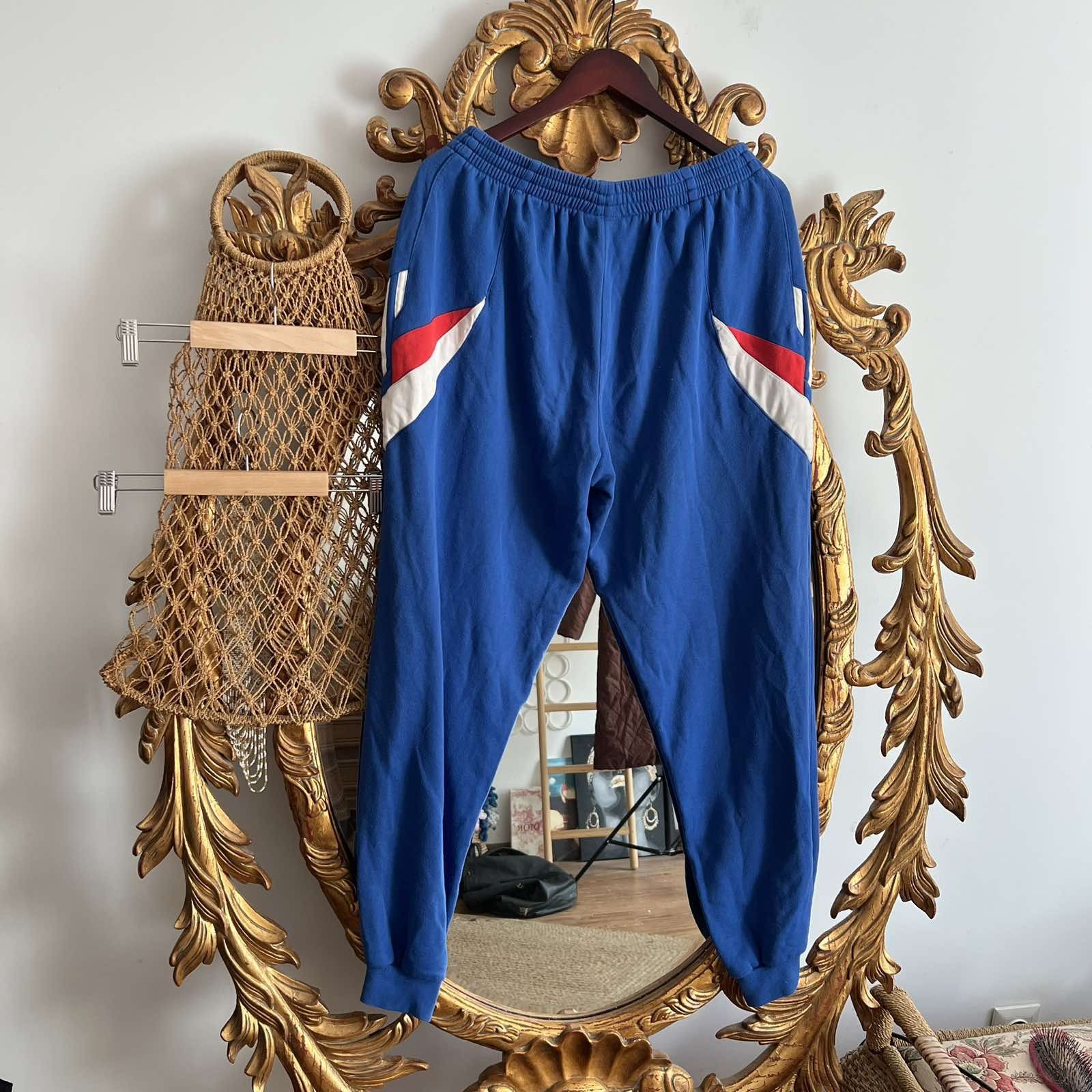 Adidas × Vintage Vintage soccer joggers Bayern Munich adidas pants size L Size US 34 / EU 50 - 2 Thumbnail