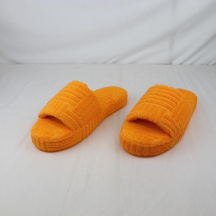 Bottega Veneta o1rshd1 Geometric Sponge Resort Sandal in Tangerine Size US 10 / EU 43 - 6 Thumbnail