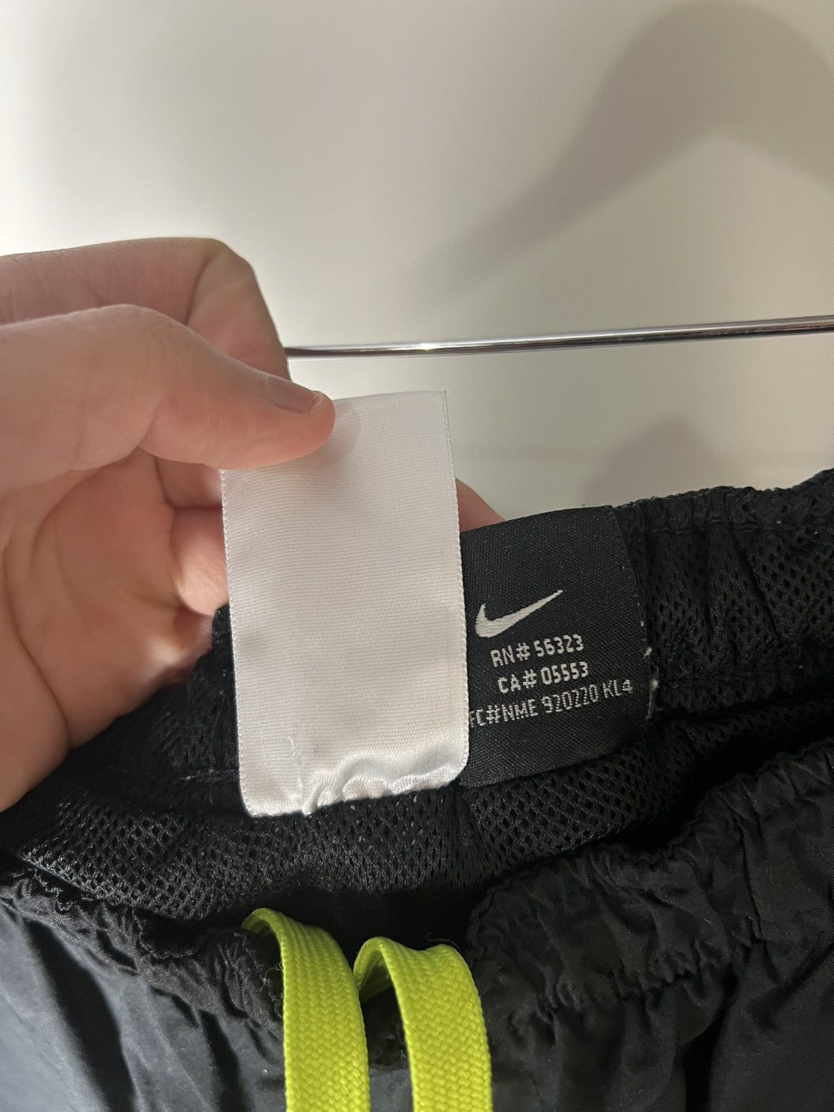 Nike VINTAGE NIKE NYLON RETRO SWEATPANTS DRILL SWOOSH Y2K 90s SK8 Size US 32 / EU 48 - 11 Thumbnail