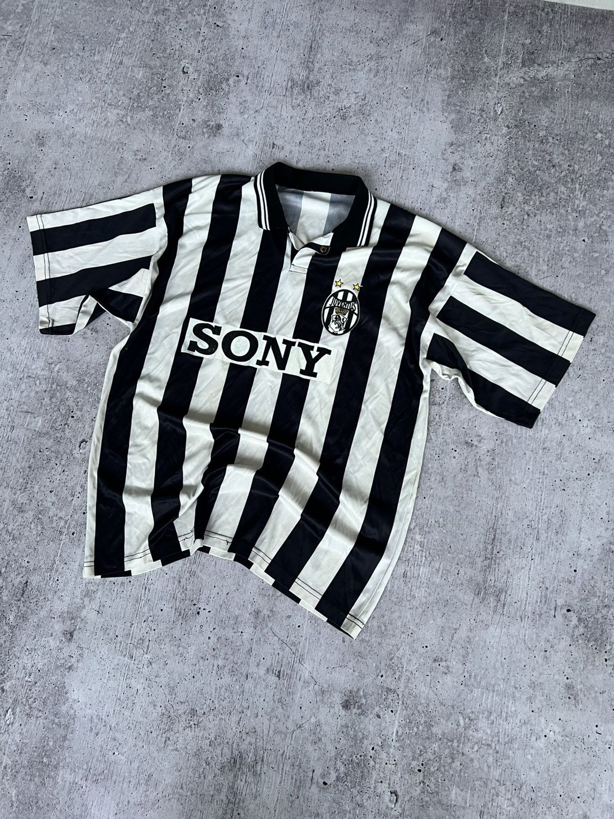 Vintage Juventus 90s Retro Soccer Jersey Sony Size US XL / EU 56 / 4 - 2 Thumbnail