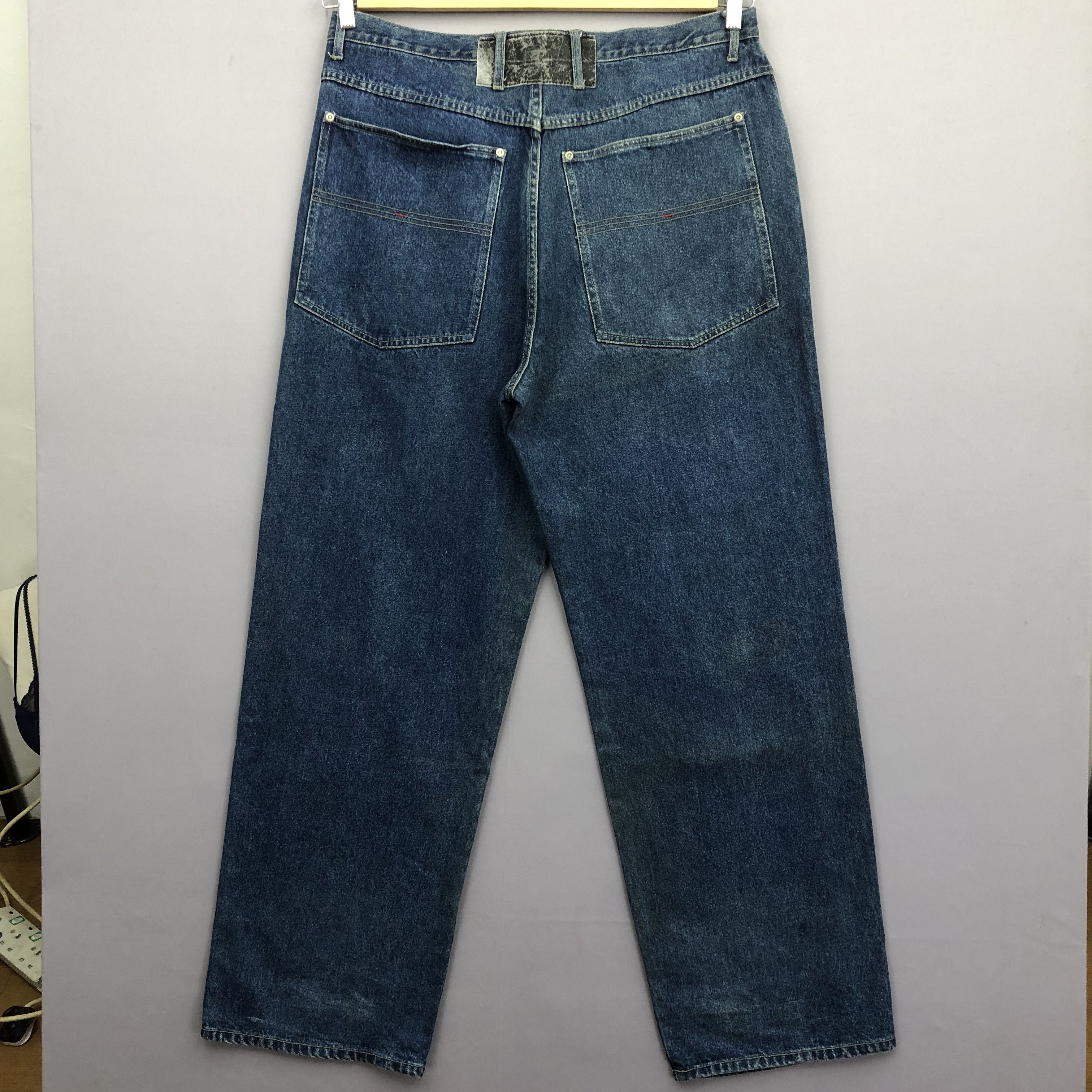 Japanese Brand Crazy Vintage Y2K/2000s FNF Jeans Baggy Faded Skater Denim Size US 38 / EU 54 - 2 Thumbnail