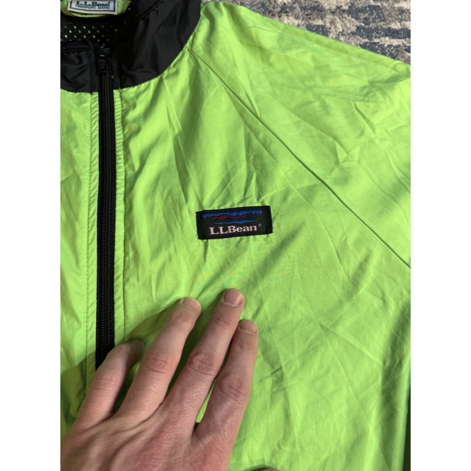 Vintage VINTAGE 90s L.L. Bean Women’s Neon Green Nylon Full Zip Cycling Jacket Large USA Women Jacket Green 90s Logo Windbreaker Full Zip Mens? Size L / US 10 / IT 46 - 2 Thumbnail