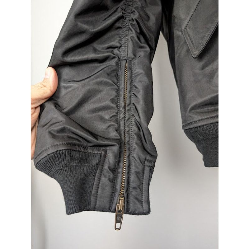 Balenciaga o1rshd1 World Food Program Hooded Nylon Bomber in Black Size US XL / EU 56 / 4 - 11 Thumbnail