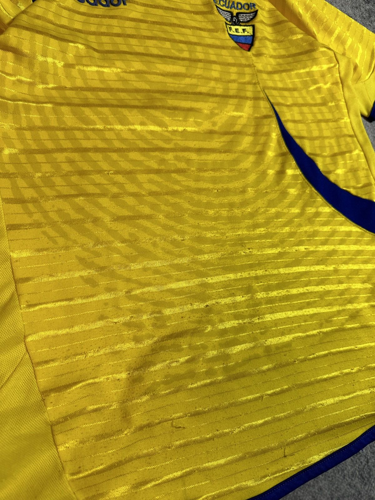 Vintage Vintage Retro Ecuador Jersey Blokecore Rare Style Casual XS Size US XS / EU 42 / 0 - 4 Thumbnail