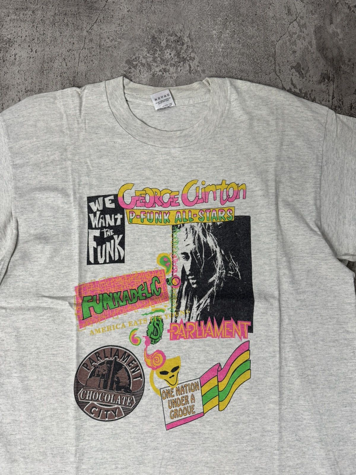 Band Tees VINTAGE 1993 GEORGE CLINTON & P-FUNK ALL STARS TOUR T-SHIRT Size US L / EU 52-54 / 3 - 2 Thumbnail