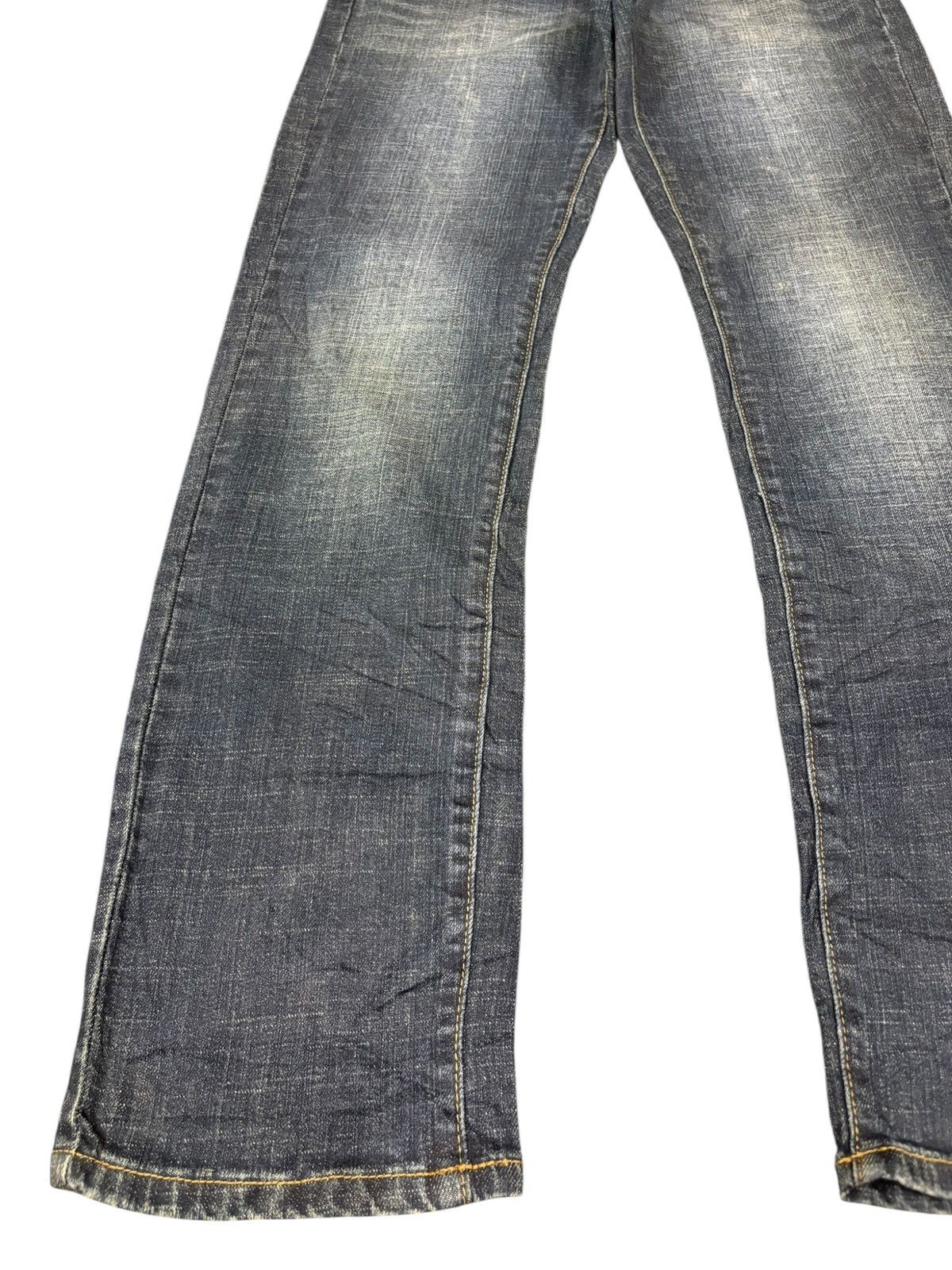 Japanese Brand Vintage Japanese Brand Faded Wash Jeans Size US 31 - 6 Thumbnail