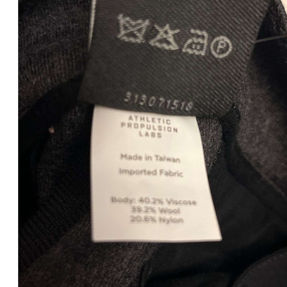 Athletic Propulsion Labs APL The perfect Wool Trousers in Charcoal size XL Size US 41 - 9 Thumbnail
