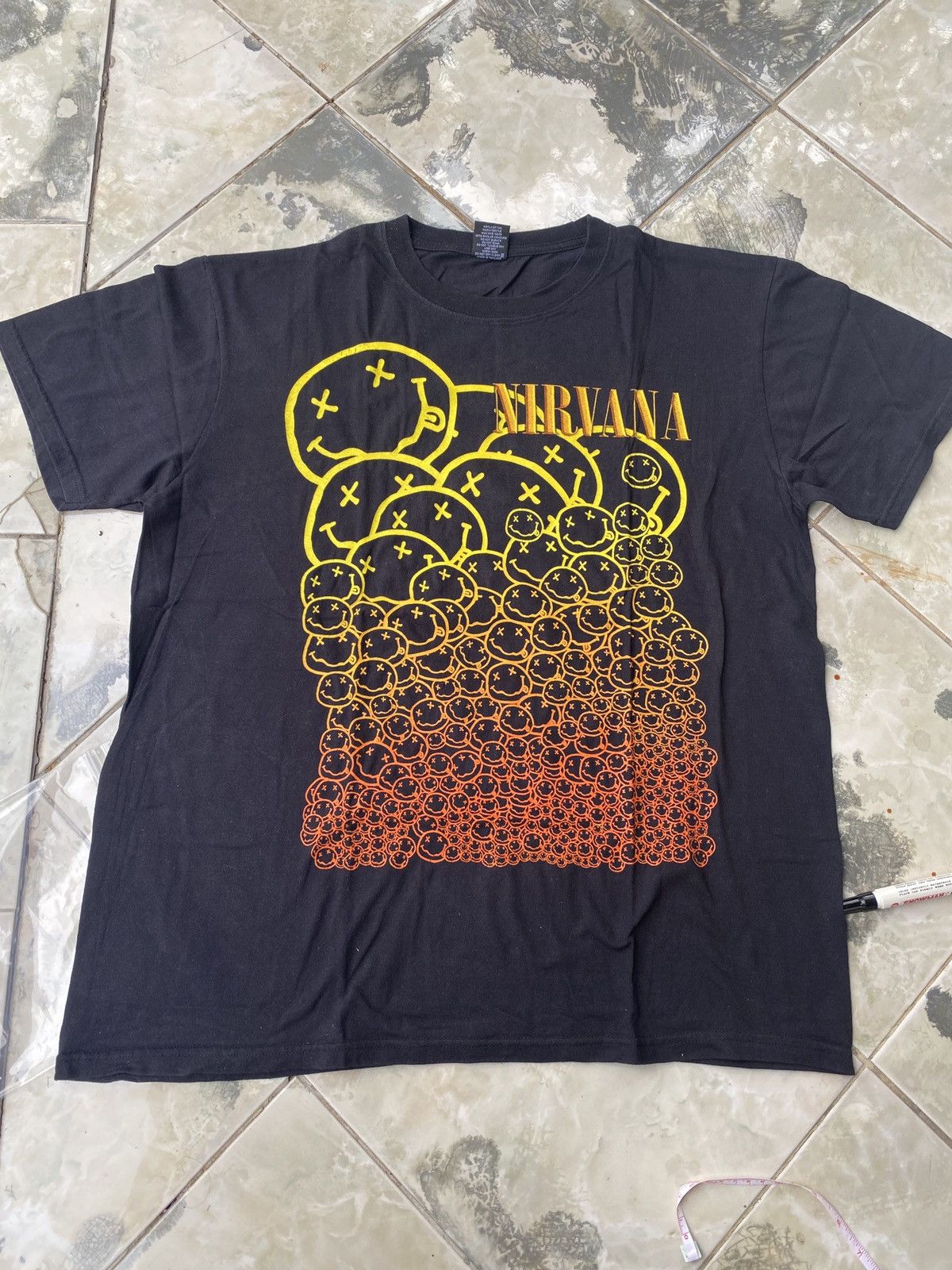 Band Tees NIRVANA “Smiley Overload ” Double-Sided Tee (2000s) Size US L / EU 52-54 / 3 - 1 Thumbnail