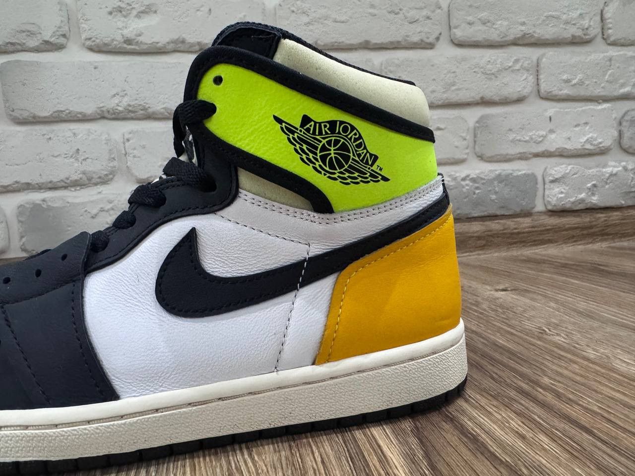 Nike Nike Air Jordan 1 Retro High OG Size 41 US 8 Size US 8 / EU 41 - 6 Thumbnail