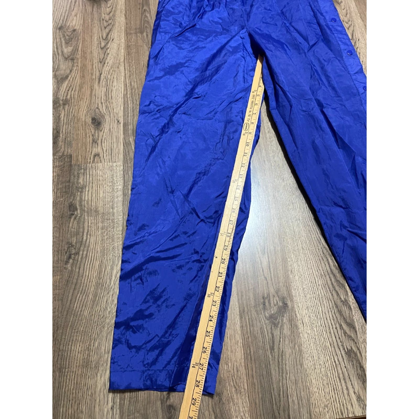 Spalding Spalding ACTIVEWEAR Pants Womens Medium Blue Windbreaker Side Buttons Regular Inseam 28.5" Straight Pants Daywear Casual WindsFallSpringSummer Mens? Size 32" / US 10 / IT 46 - 6 Thumbnail