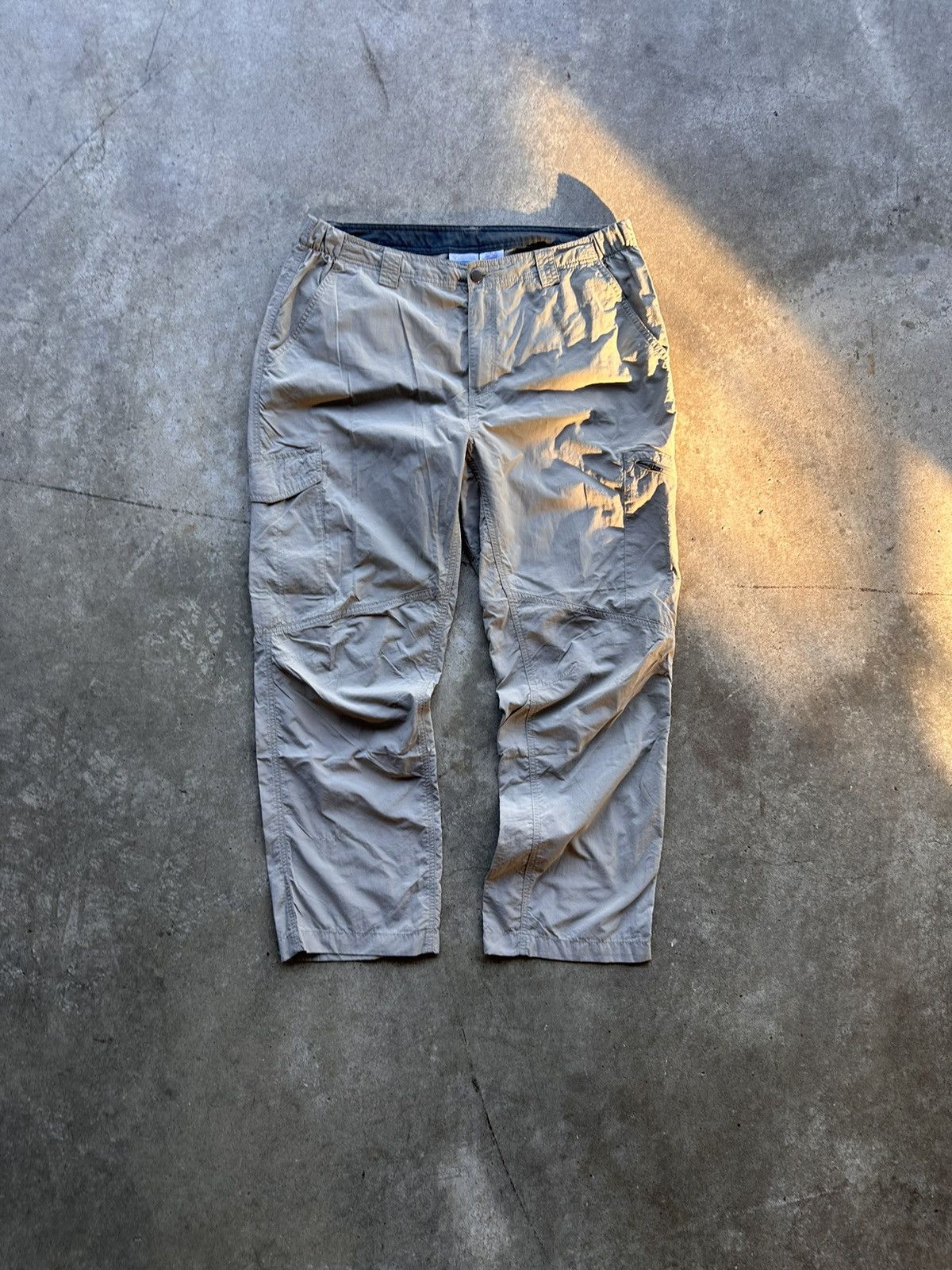 Columbia × Vintage Y2K Columbia Polyester Cargo Pants Size US 38 / EU 54 - 1 Thumbnail