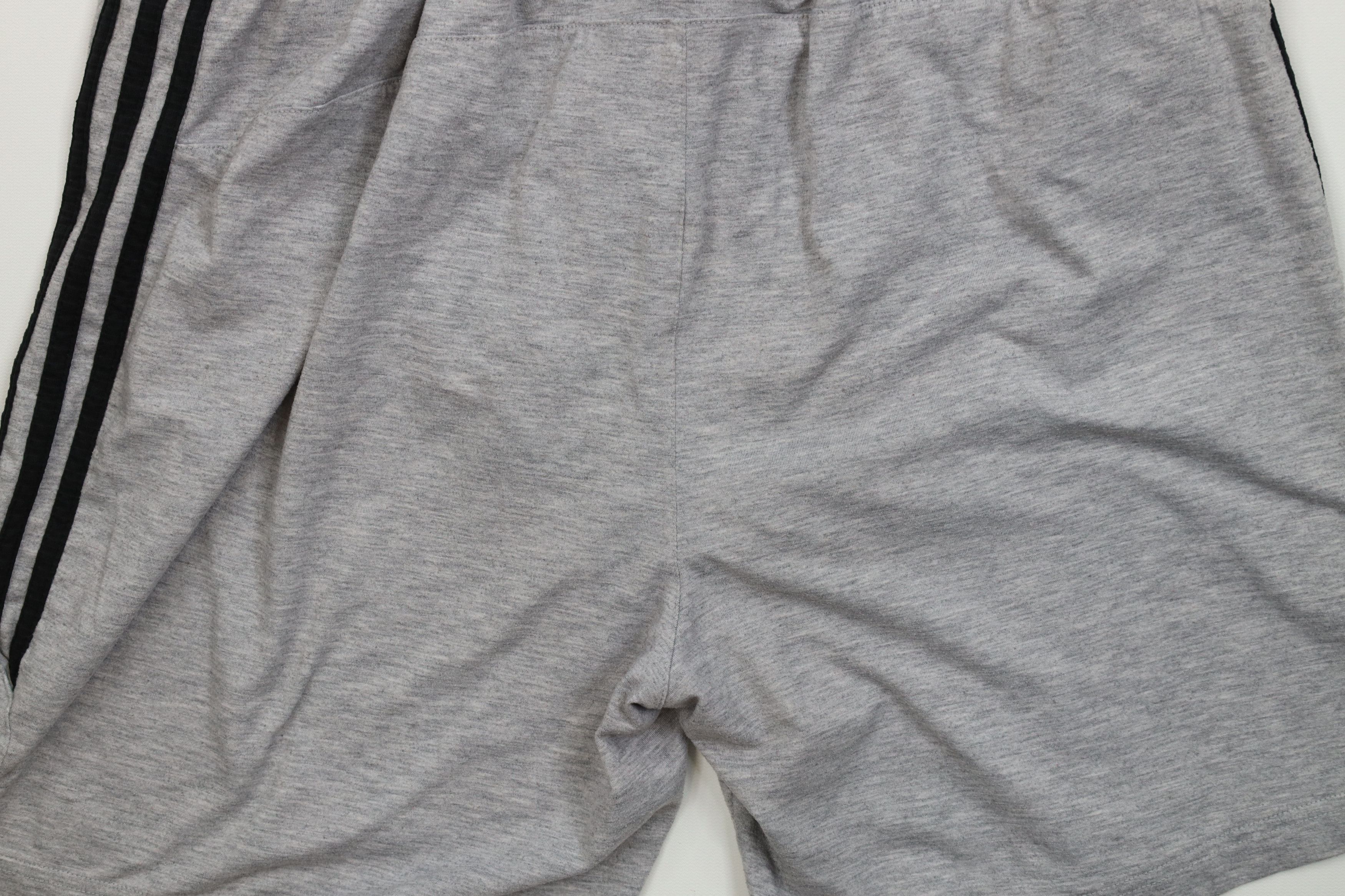 Adidas Vintage Y2K Adidas Reflective Lined Running Soccer Shorts Size US 34 / EU 50 - 12 Thumbnail