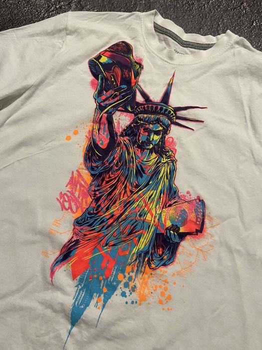 T shirt best sale nike statue liberty