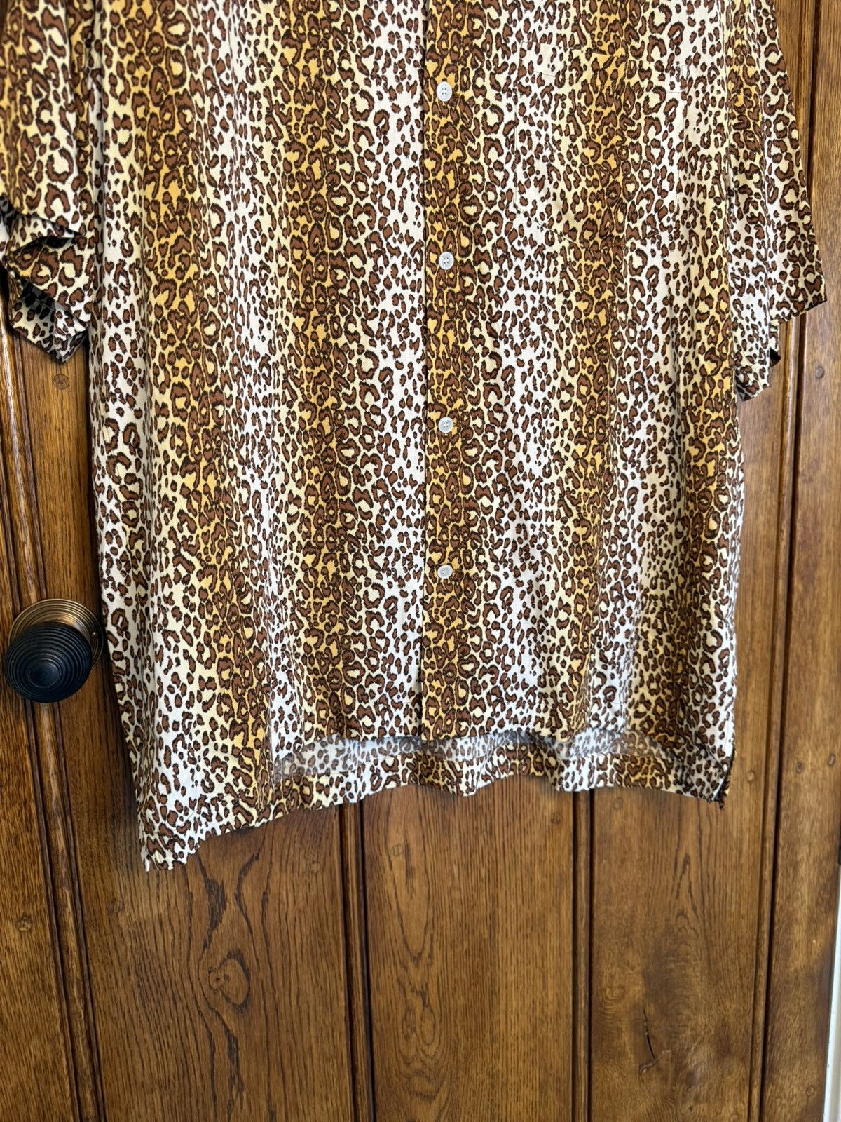 Celine $1.2k 🤑 SS23 Celine leopard Hawaiian shirt Hedi 40 38 ss Size US L / EU 52-54 / 3 - 12 Thumbnail