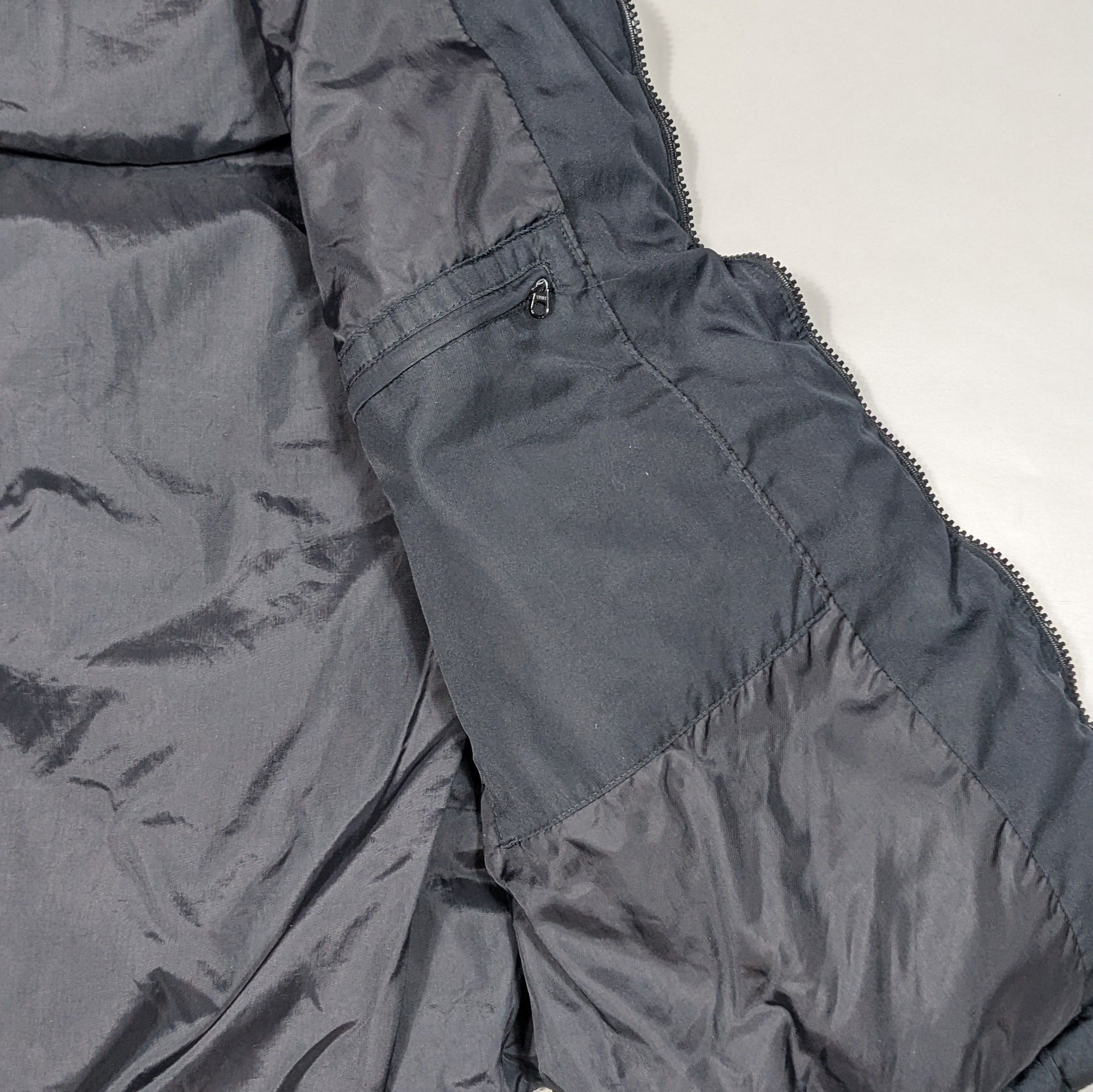 Nike nike y2k puffer vest Size US XL / EU 56 / 4 - 4 Thumbnail