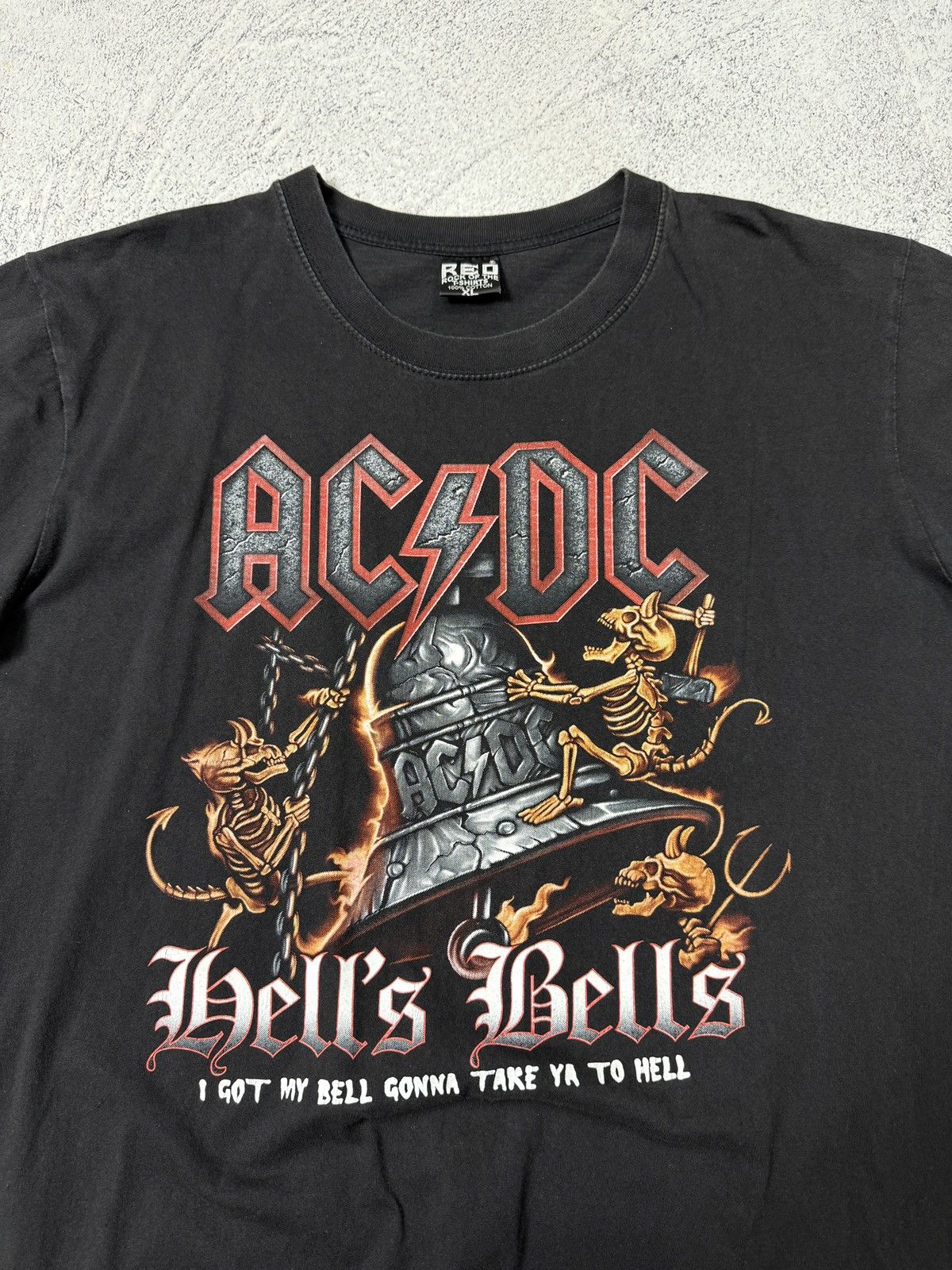 AC/DC Vintage AC/DC Hell's Bells T-Shirt Size US XL / EU 56 / 4 - 5 Thumbnail
