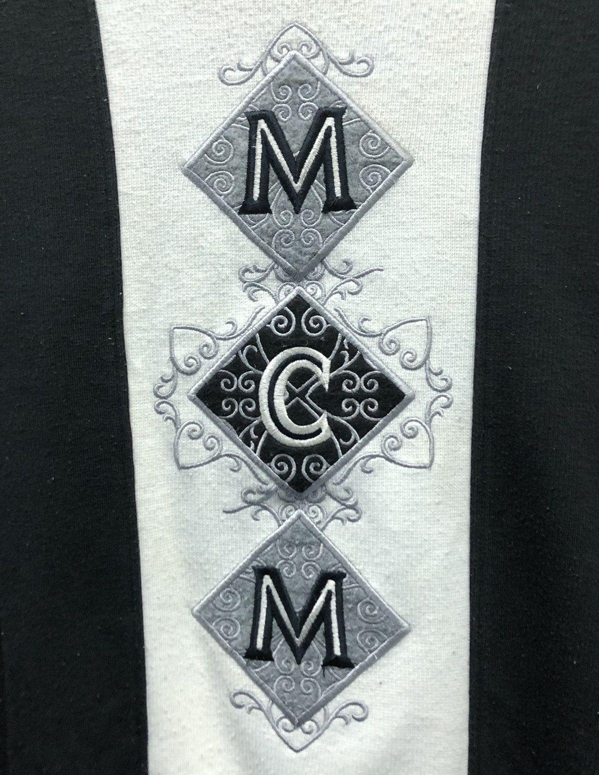 MCM Vintage MCM Black & White Baroque Sweatshirt - Size L Size US L / EU 52-54 / 3 - 3 Thumbnail