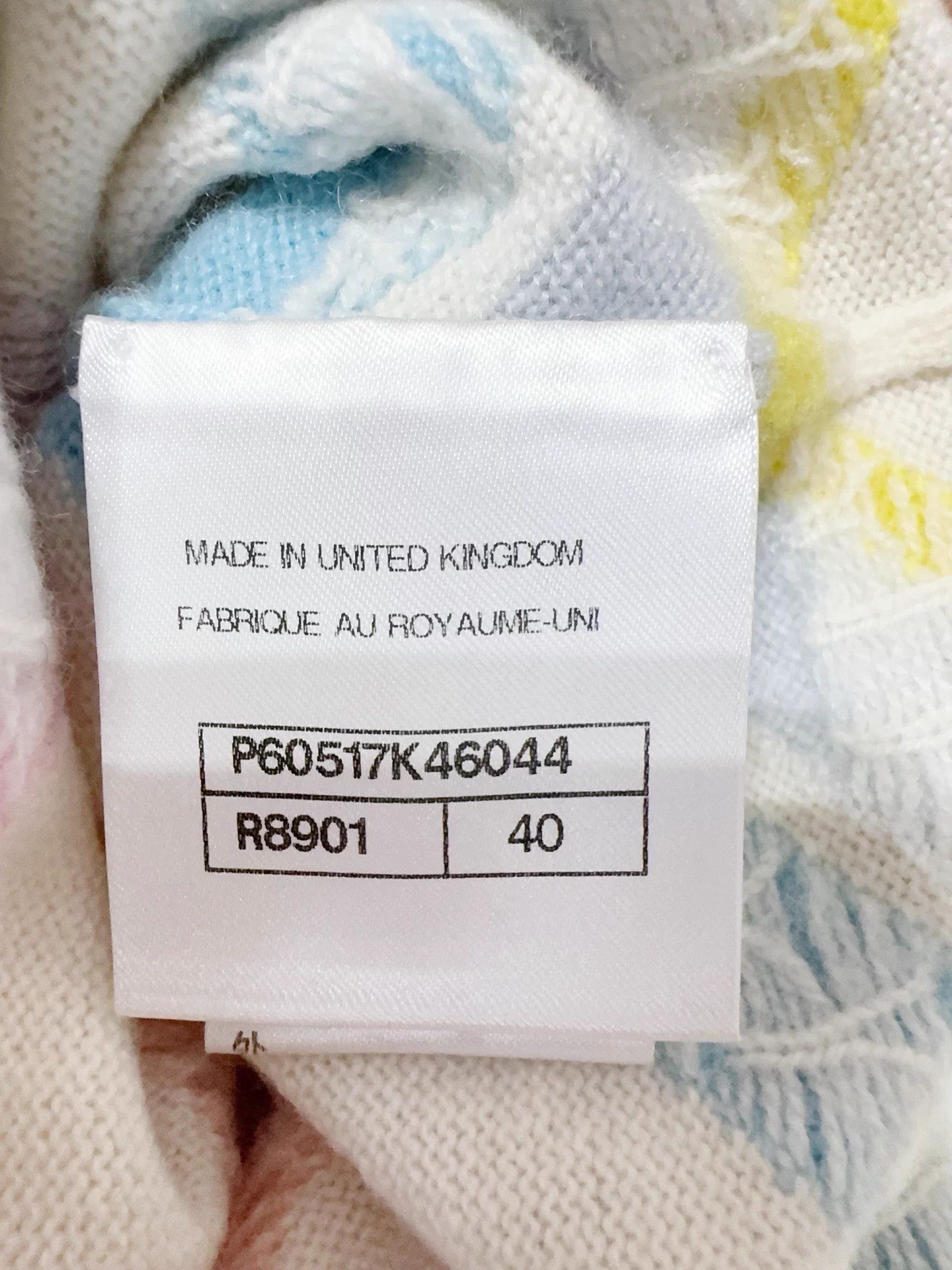 Chanel Chanel Rainbow Sweater 40 (New w/ Tags) Size M / US 6-8 / IT 42-44 - 4 Thumbnail