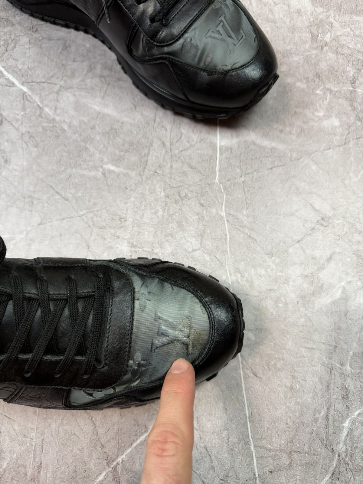 Louis Vuitton Louis Vuitton Run Away Sneaker Black Monogram Leather LV 10 Size US 11 / EU 44 - 8 Thumbnail