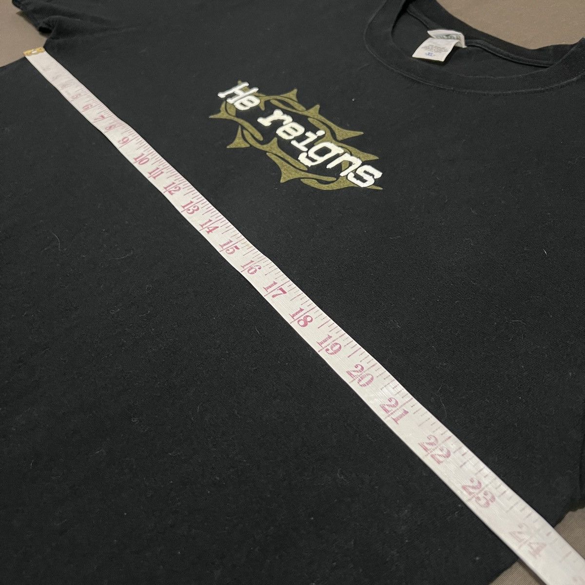 Vintage Vintage Y2K He reigns Jesus God Lord Bible Holy Tee XL Size US XL / EU 56 / 4 - 6 Thumbnail