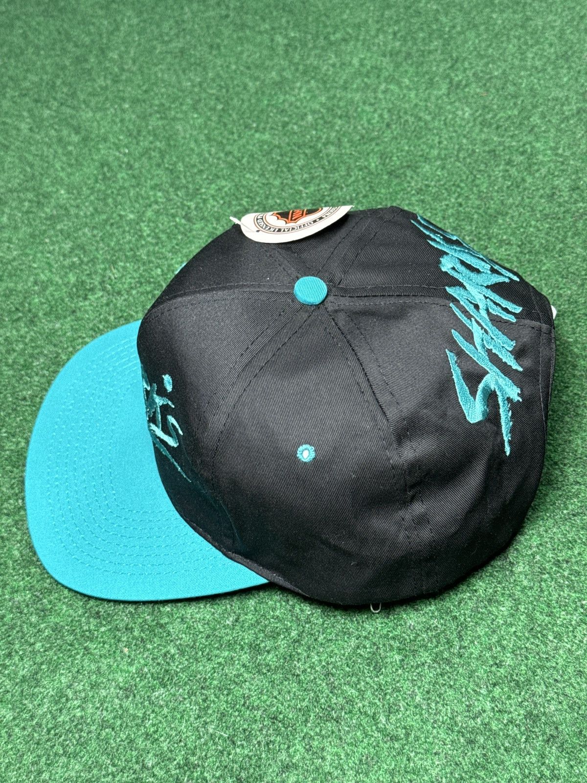 NHL × Vintage Vintage 90s San Jose Sharks Deadstock NHL Snapback Hat Size ONE SIZE - 3 Thumbnail