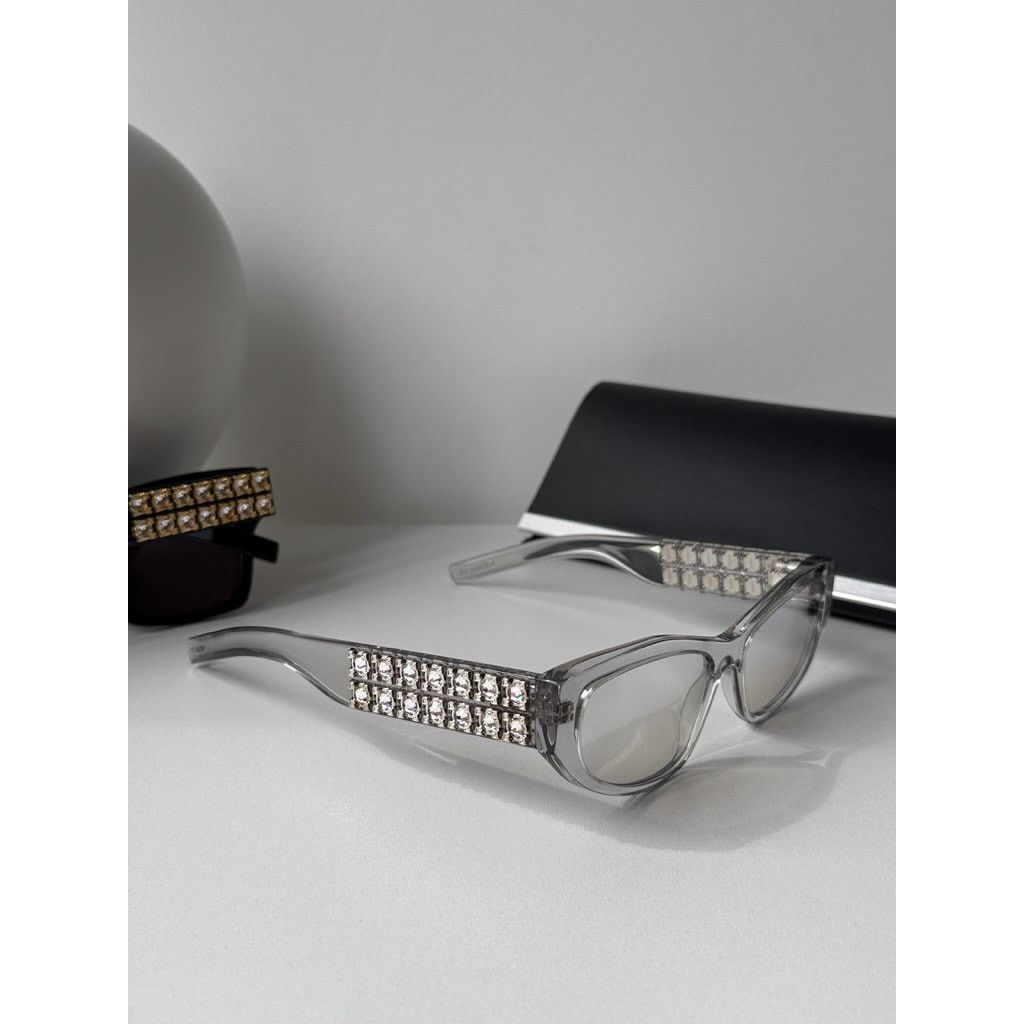 Givenchy NEW Givenchy GV40078U Cat Eye Mirror Crystal Sunglasses $700 Size ONE SIZE - 5 Thumbnail