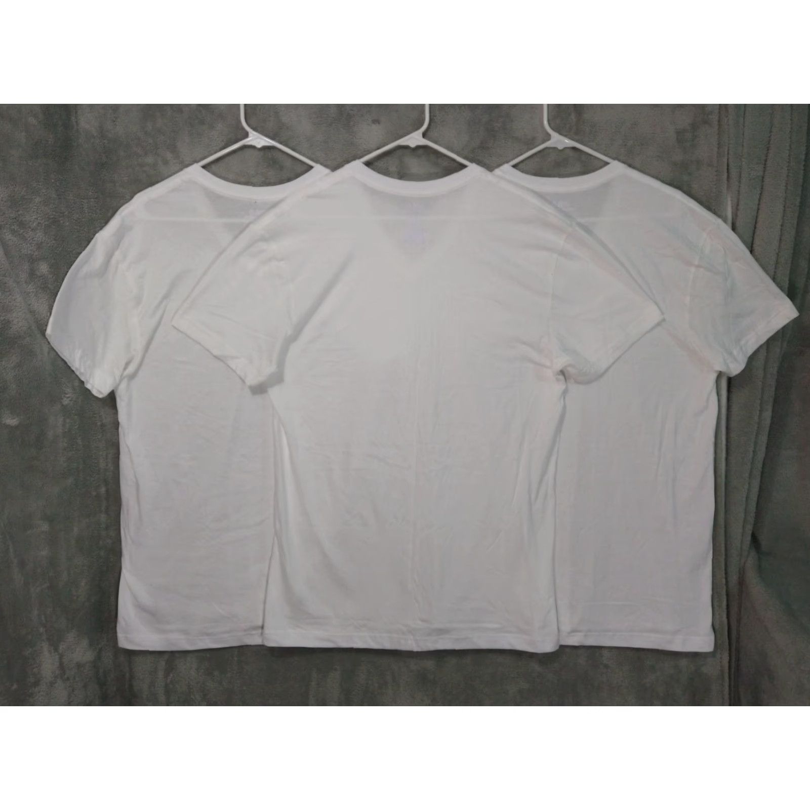 Polo Ralph Lauren Polo Ralph Lauren Shirt Men Large White Classic Fit Short Sleeve V-Neck Lot of 3, Solid, Preppy Size US L / EU 52-54 / 3 - 2 Thumbnail