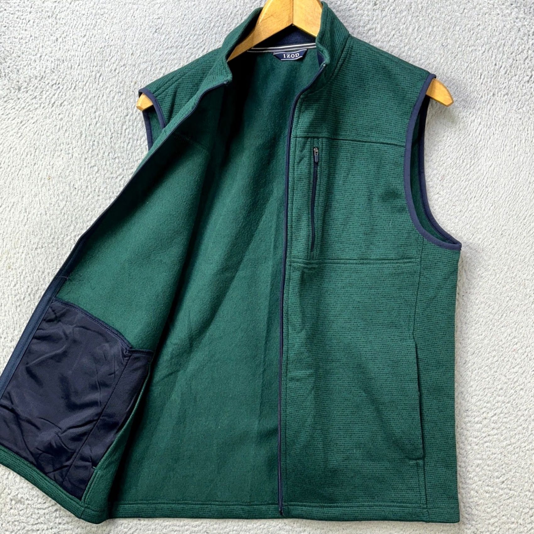 Izod IZOD Vest Mens Fleece Full Zip Pockets Green Geometric Outdoor Casual Jacket/Coat, Short, Regular Fit, 300 Warmth Weight, M Size US M / EU 48-50 / 2 - 4 Thumbnail