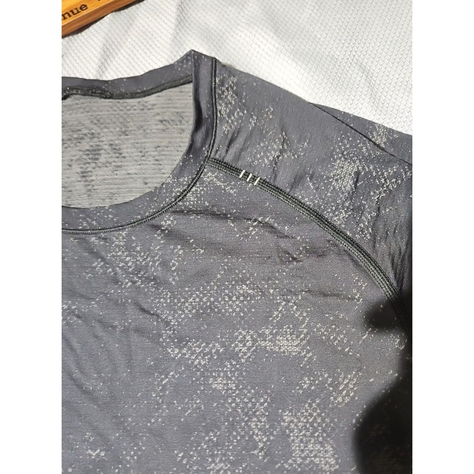 Lululemon Lululemon Shirt Mens L Gray Metal Vent Tech Camo Active Performance Stretch Tee Size US L / EU 52-54 / 3 - 4 Thumbnail