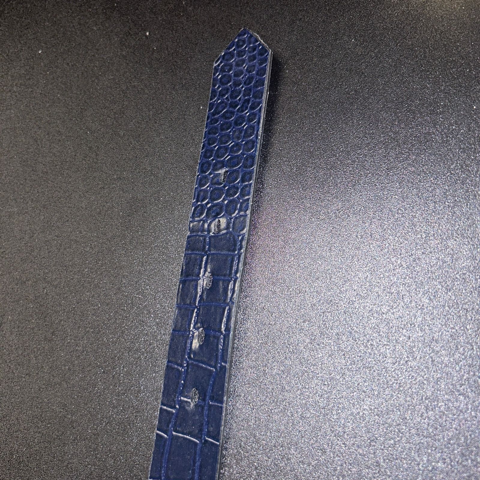 Other Navy Blue Faux Leather Textured Gold-Tone Hardware Belt 30" Size ONE SIZE - 8 Thumbnail