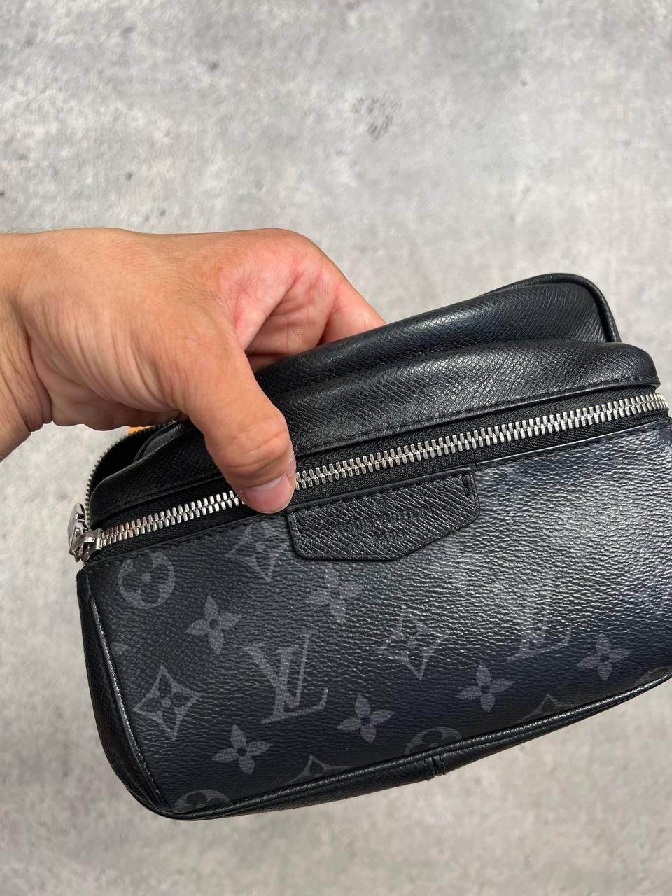Louis Vuitton Louis Vuitton Outdoor Bumbag Size ONE SIZE - 5 Thumbnail