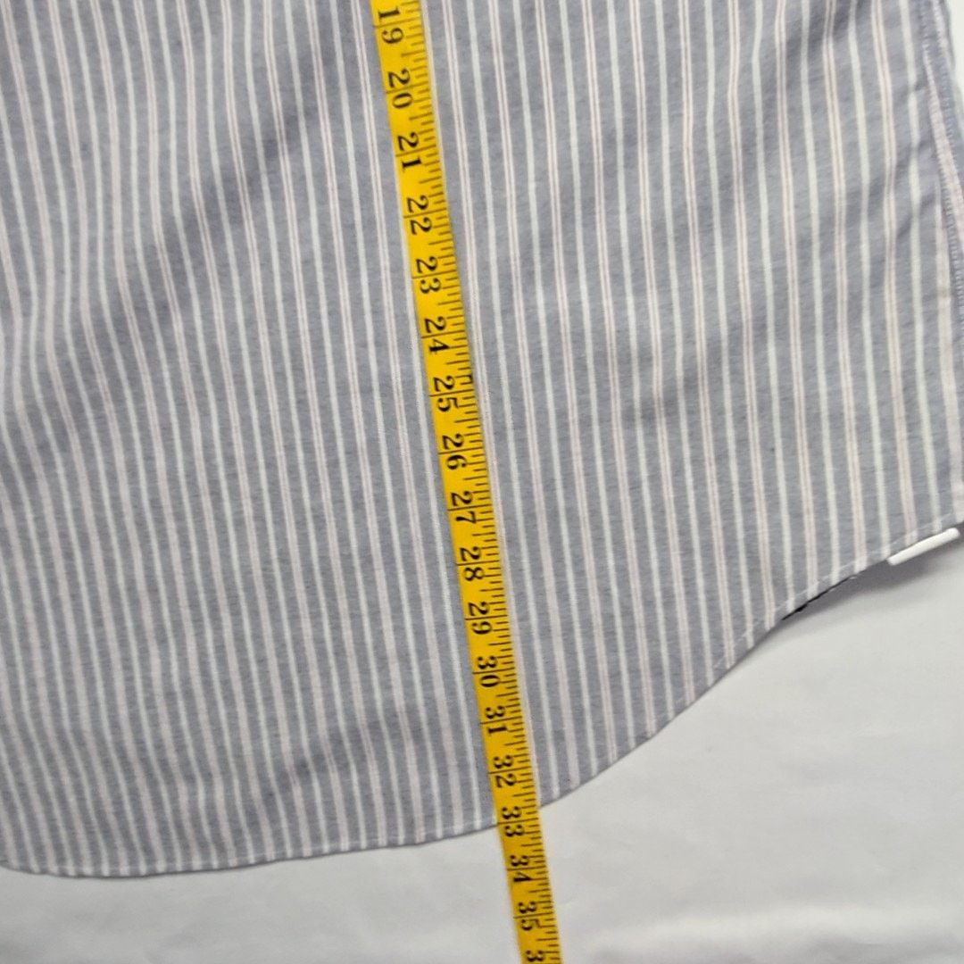 Van Heusen Vintage Van Heusen Editions L Striped Gray 16.5 Dress Shirt Size US L / EU 52-54 / 3 - 11 Thumbnail