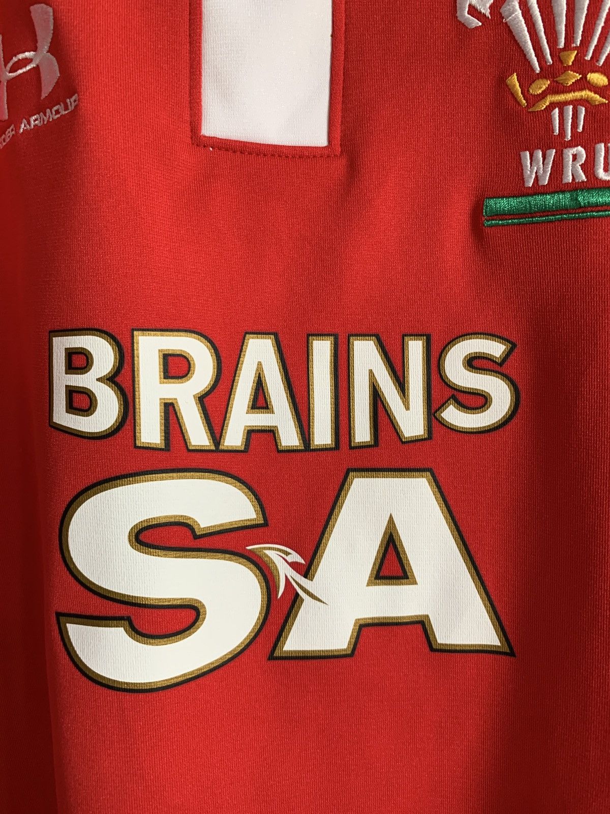 Under Armour Wales Home Rugby Union Long Sleeve Shirt Under Armour Sz S Size US S / EU 44-46 / 1 - 5 Thumbnail