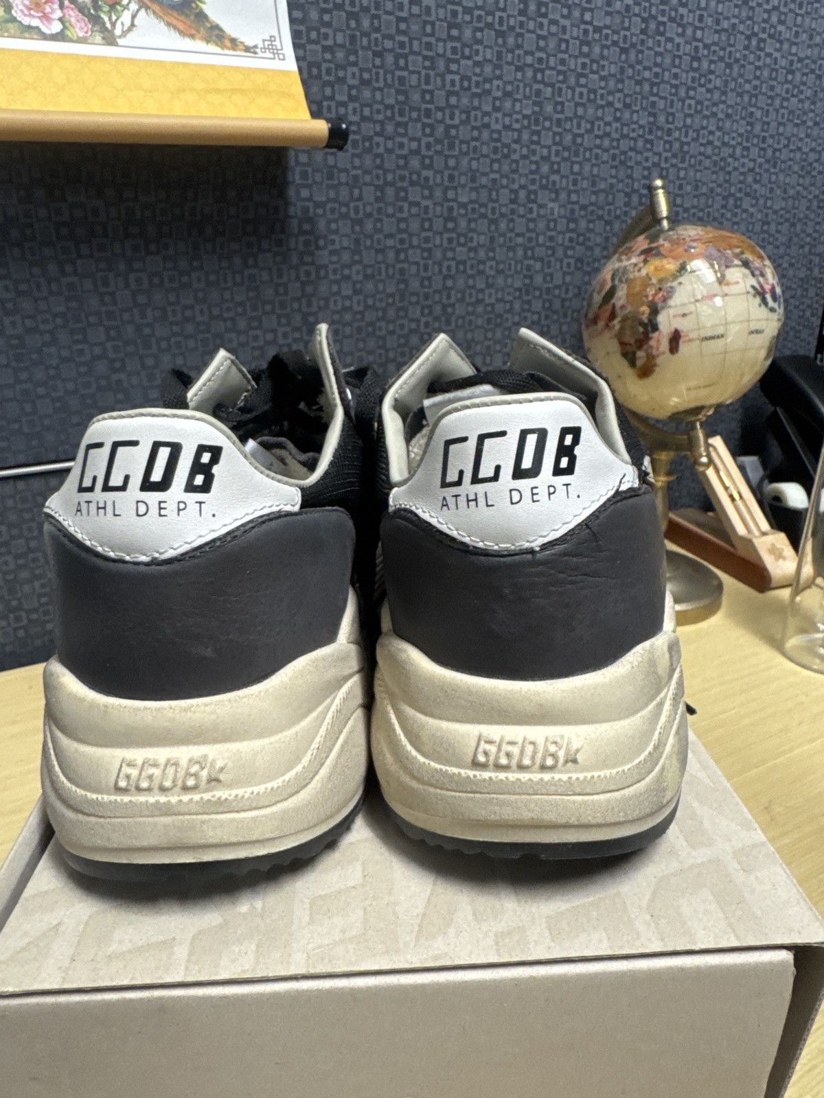Golden Goose Golden Goose Deluxe Brand Running Sole Lace-Up Sneaker Size US 9 / EU 42 - 4 Thumbnail