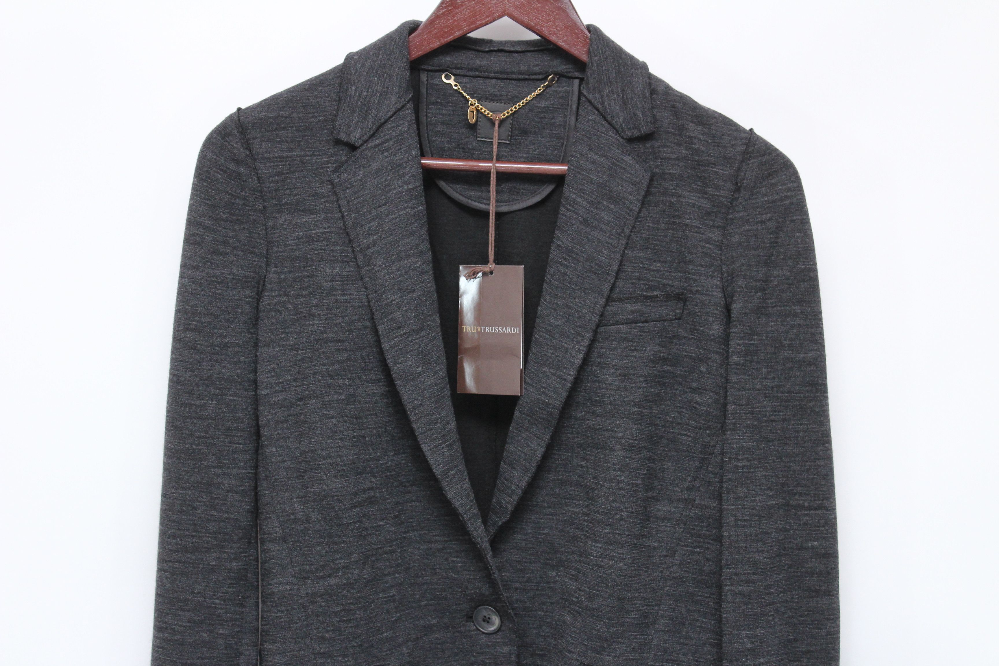 Trussardi Trussardi Jacket Blazer Womens Size 42 Authentic Hype Size M / US 6-8 / IT 42-44 - 2 Thumbnail