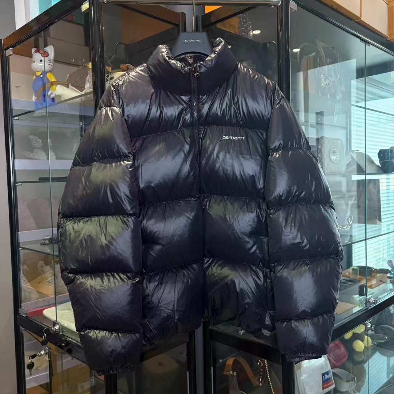 Carhartt Wip Carhartt WIP Down Black Heavy Coat l Men Size US L / EU 52-54 / 3 - 1 Thumbnail