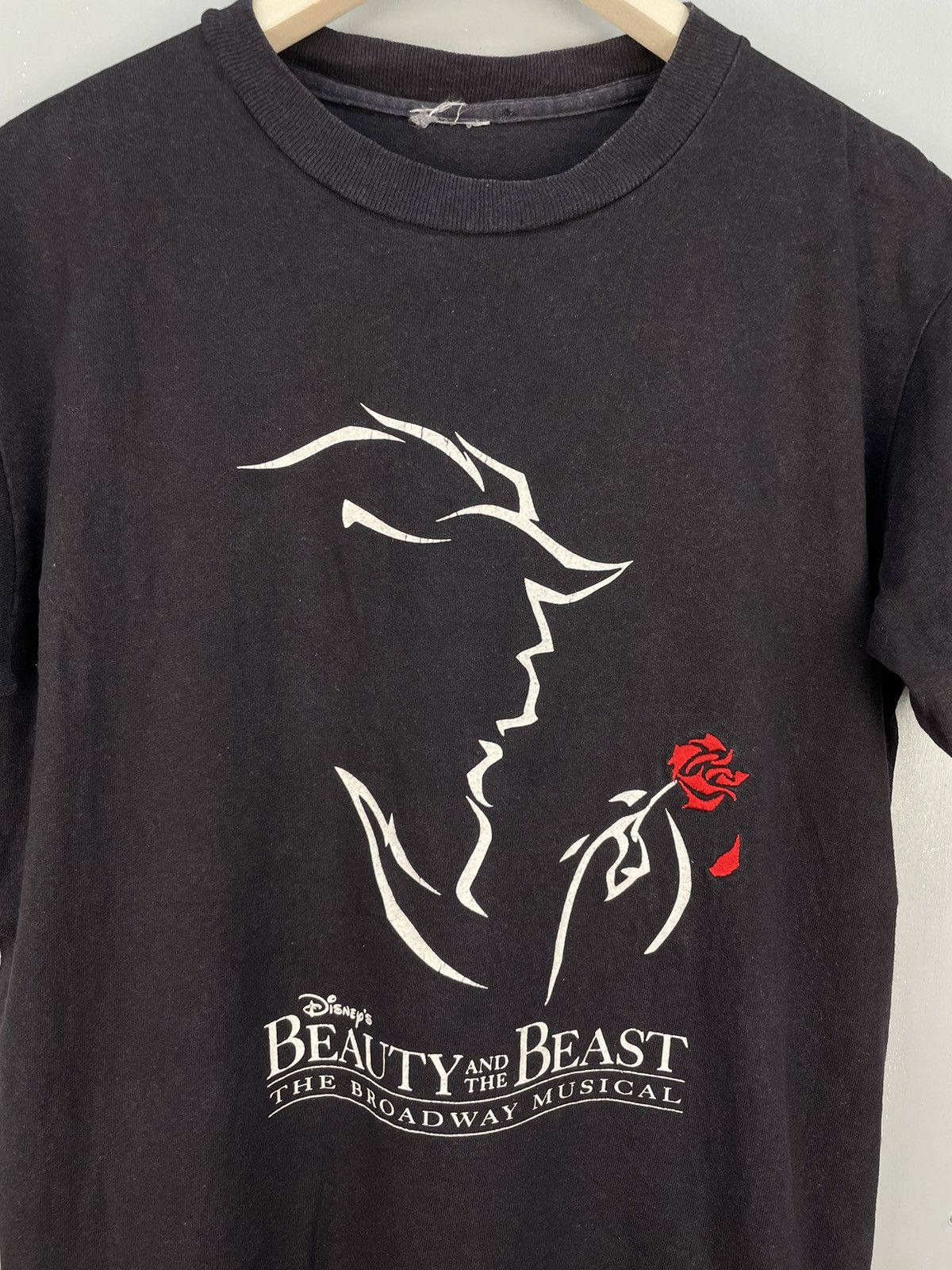 Disney Vintage 90s Beauty and the Beast disney t shirt Size US M / EU 48-50 / 2 - 3 Thumbnail