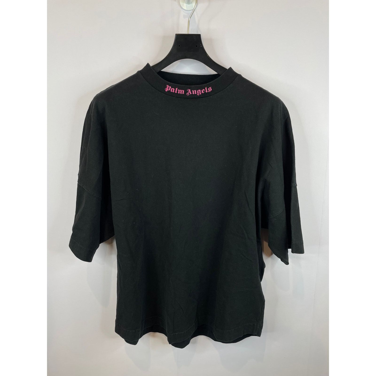 Palm Angels Palm Angels Tee Black Pink Used Medium Size US M / EU 48-50 / 2 - 1 Thumbnail