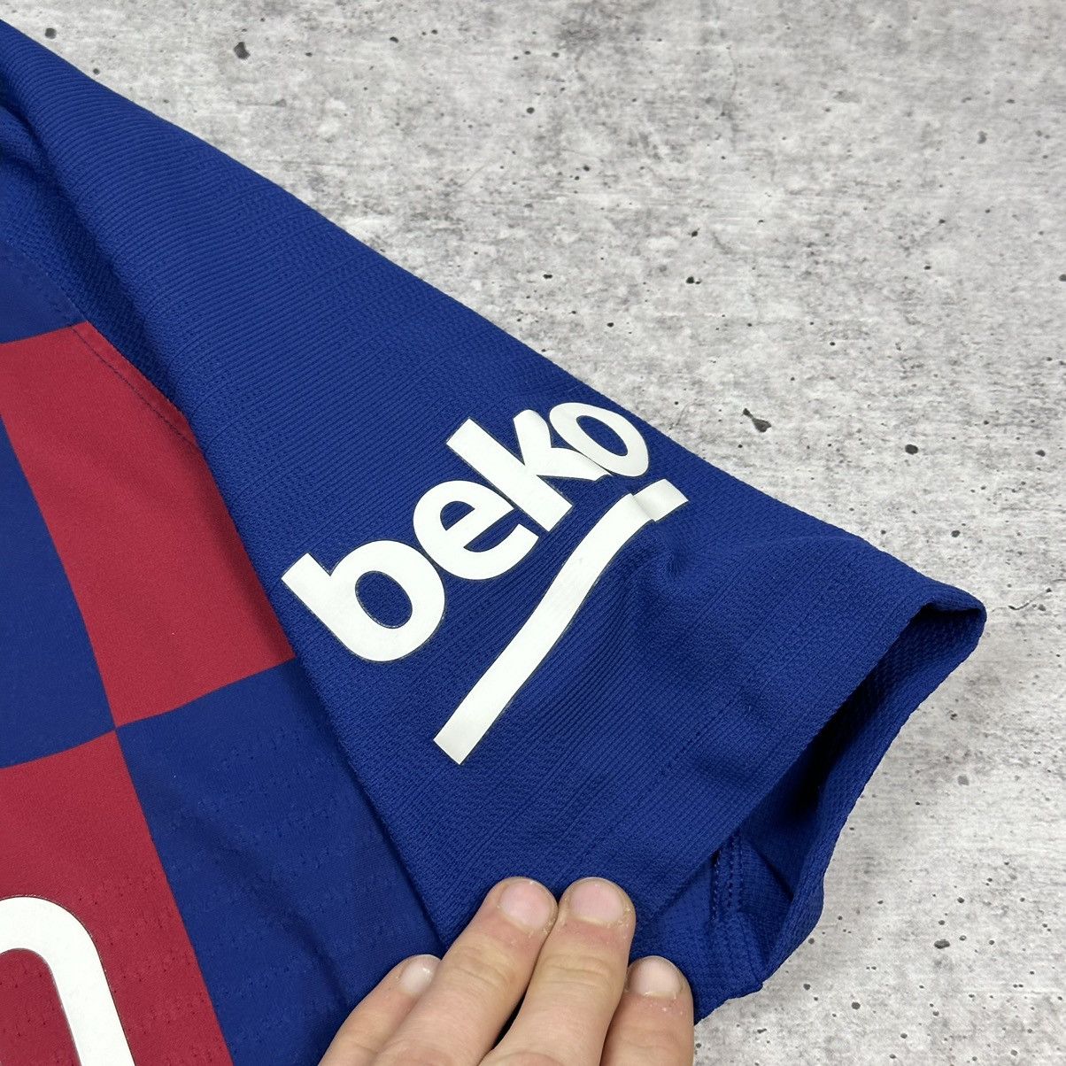 Other Nike Barcelona Shirt Home Soccer Jersey 2019-20 Leo Messi 10 Size US M / EU 48-50 / 2 - 9 Thumbnail
