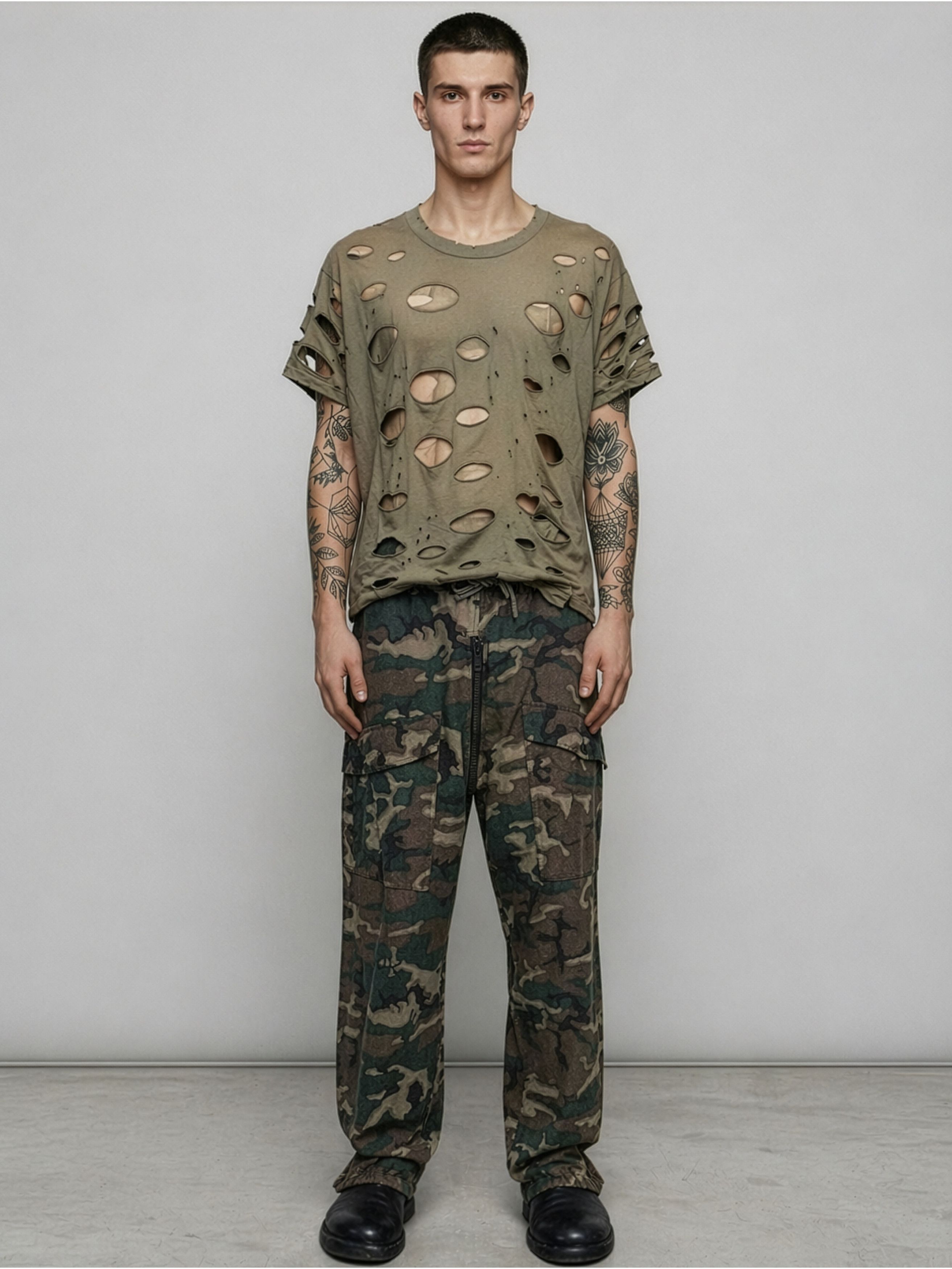 Givenchy Runway FW'23 Oversized Camouflage Cargo Trousers Size US 32 / EU 48 - 1 Thumbnail