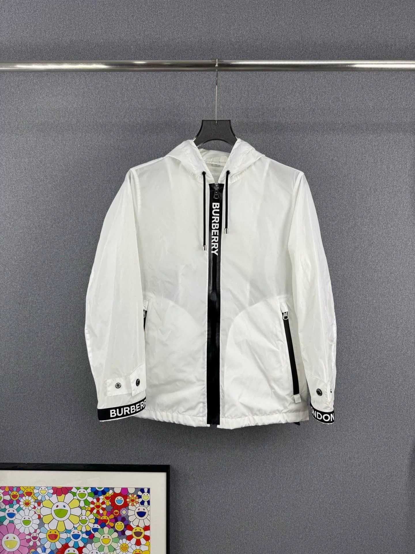 Burberry Burberry Logo Print Hooded Jacket Size US XS / EU 42 / 0 - 1 Thumbnail