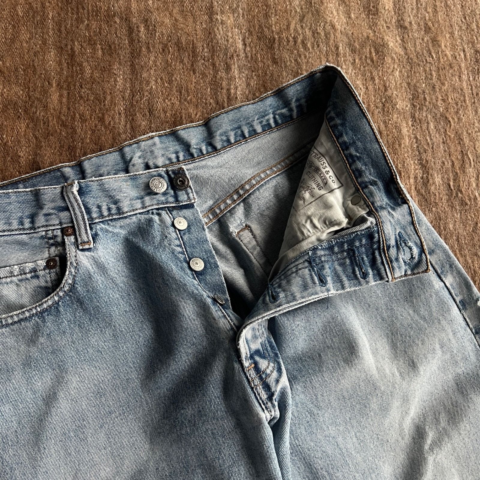 Levi's Levi’s 517 Vintage Jeans USA Made Distressed Denim 9814AC Size US 33 - 10 Thumbnail
