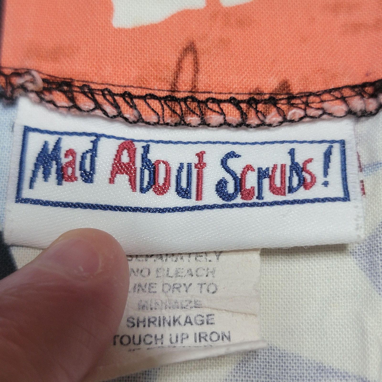 Other Texas Themed Scrub Top (Mad About Scrubs) - Size XS Size XS / US 0-2 / IT 36-38 - 4 Thumbnail