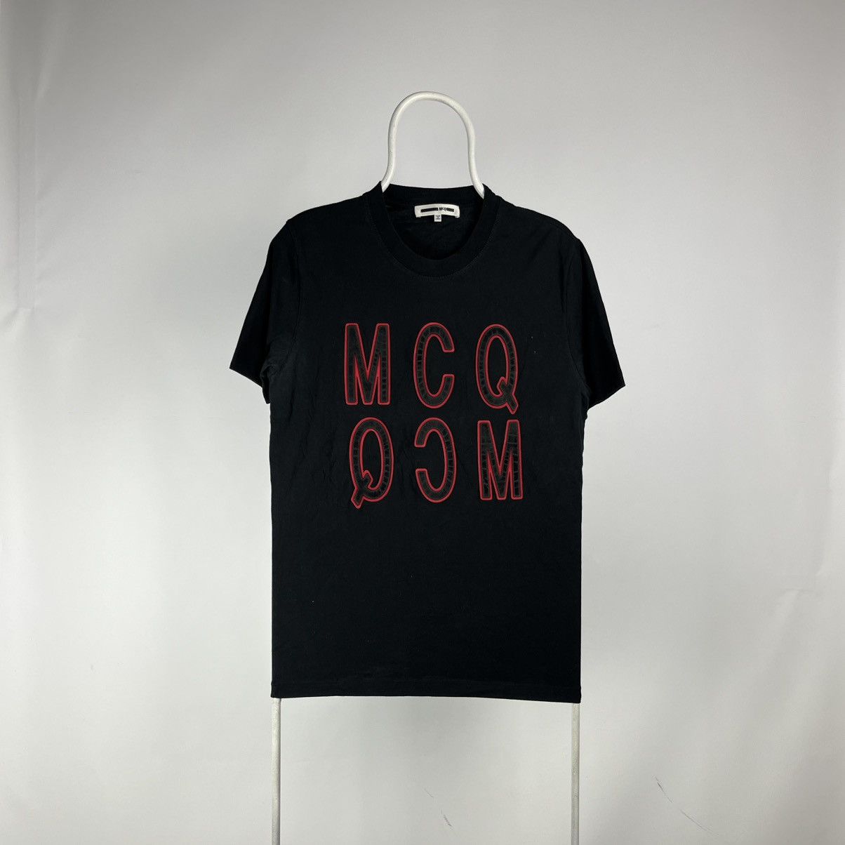 Alexander McQueen Mcq Tshirt inverted logo size Large Alexander McQueen Size US L / EU 52-54 / 3 - 1 Thumbnail