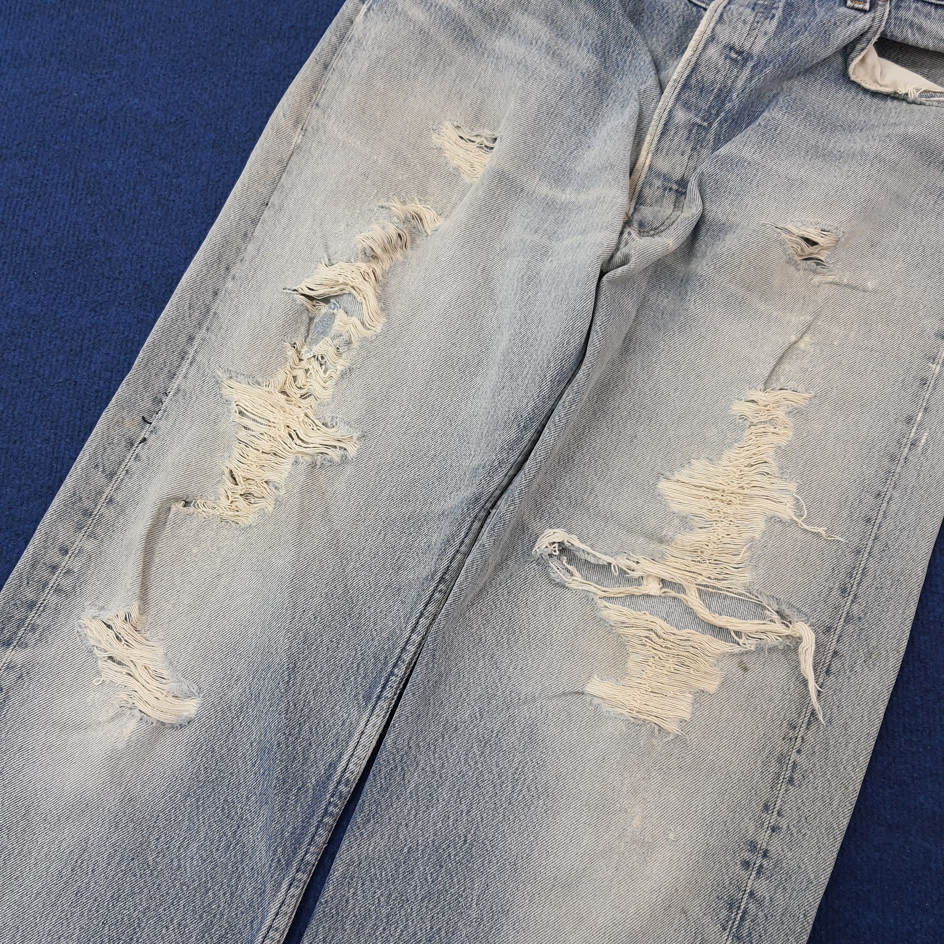 Levi's Vintage Levi's Distressed Style Jeans C252N11 Size US 36 / EU 52 - 16 Thumbnail