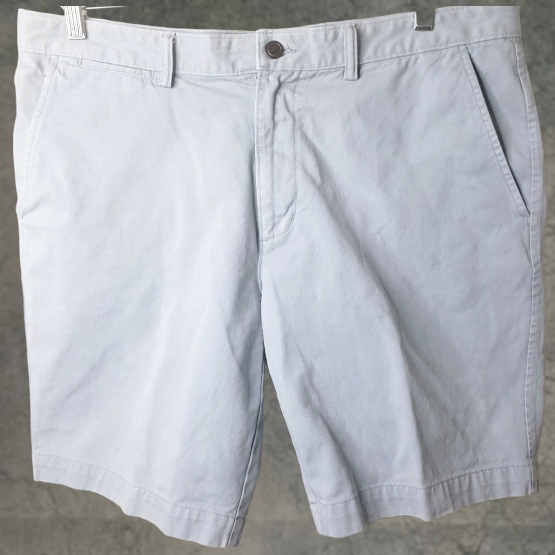 Lands' End Lands' End Men's Gray Flat Front Traditional Fit Casual Golf Shorts Size 37W X 9L Size US 37 - 1 Thumbnail